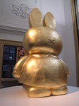 SX02826 Close up of Golden Nijntje (Miffy) statue.jpg